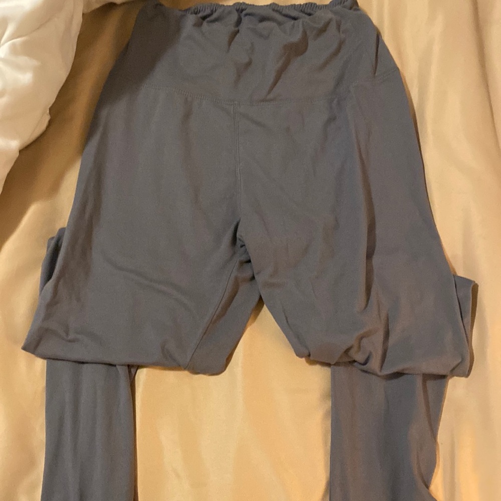 Very stretchy leggings and comfortable